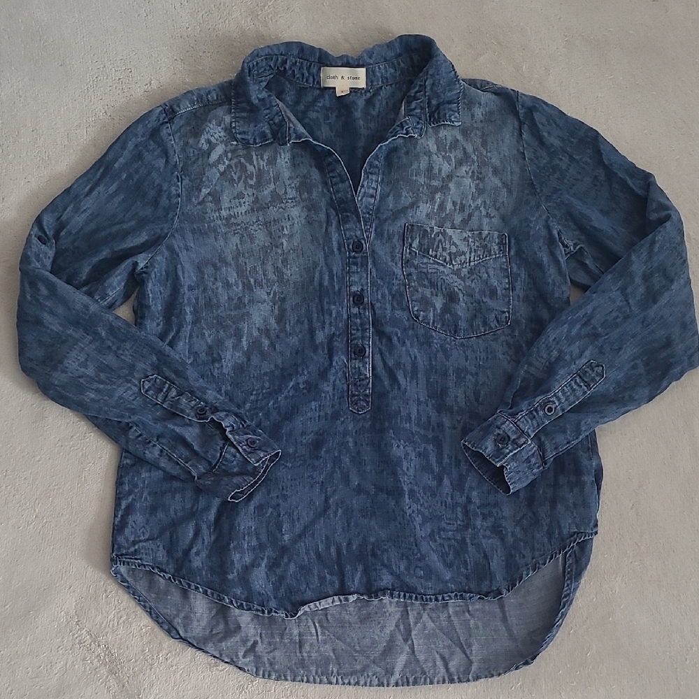 Cloth & Stone Anthro Top L Blue Tencel Chambray Popover Boho Shirt Minimalist